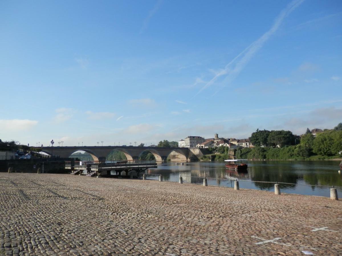 Couette Et Cafe Cyrano Lägenhet Bergerac Exteriör bild