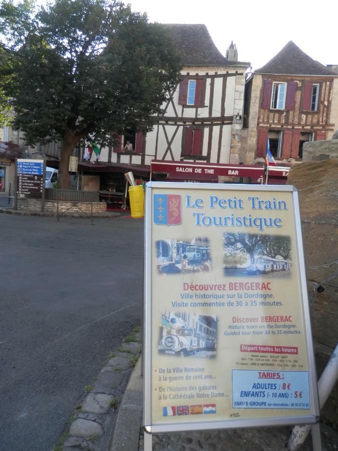 Couette Et Cafe Cyrano Lägenhet Bergerac Exteriör bild